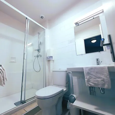 Hotel De La Gare - Restaurant Bistro Quai 3*