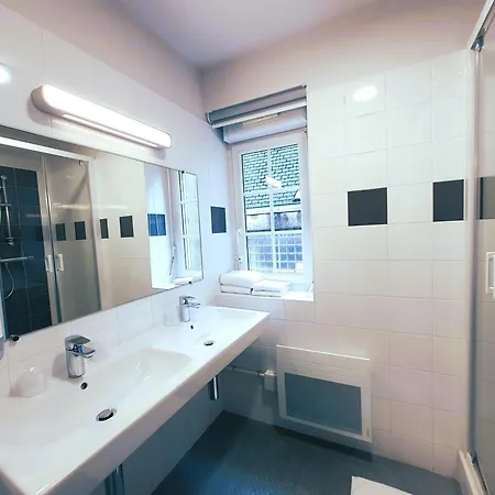 De La Gare - Restaurant Bistro Quai 酒店