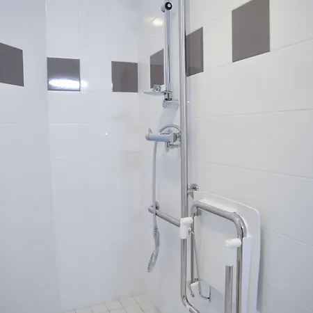 Hotel De La Gare - Restaurant Bistro Quai La Roche-sur-Yon