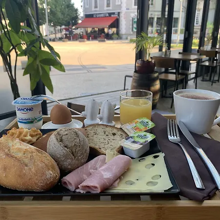 Hotel De La Gare - Restaurant Bistro Quai La Roche-sur-Yon