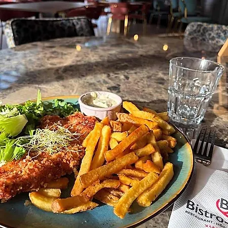 De La Gare - Restaurant Bistro Quai Hotel 3*