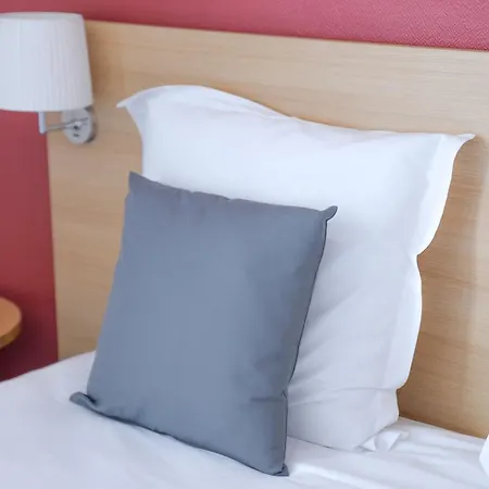 Hotel De La Gare - Restaurant Bistro Quai La Roche-sur-Yon