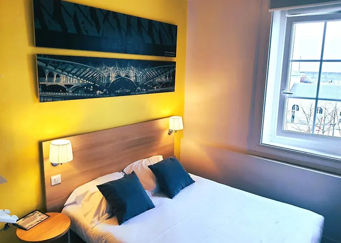 De La Gare - Restaurant Bistro Quai Otel 3*