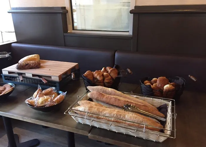 De La Gare - Restaurant Bistro Quai 호텔 3*