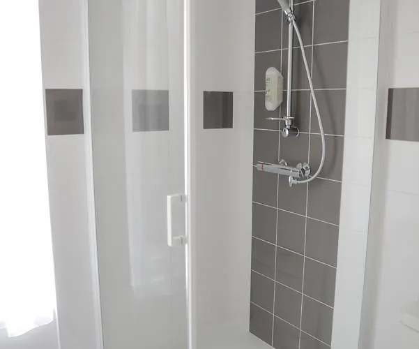 De La Gare - Restaurant Bistro Quai 호텔