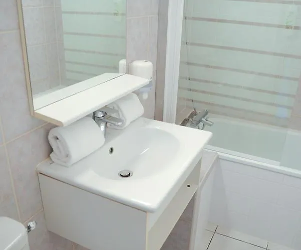 Otel De La Gare - Restaurant Bistro Quai 3*